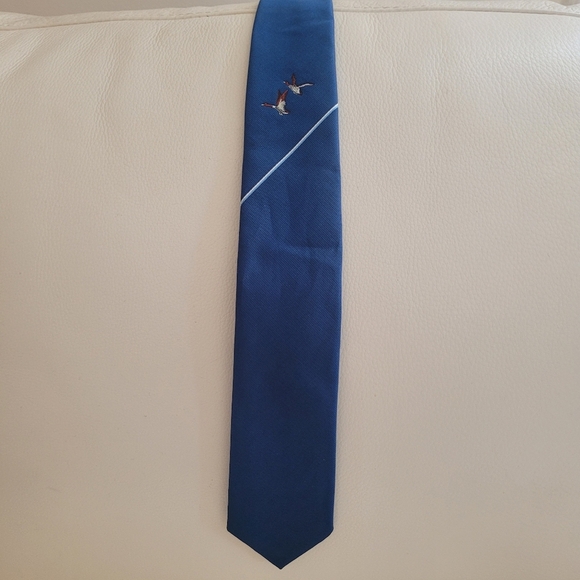 SIMPSONS HUNT CLUB Vintage Blue Necktie with Two Flying Loons - Picture 6 of 8